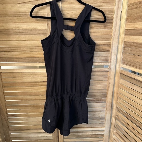 Lululemon Speedy Runsie Romper Size 4 - Picture 2 of 7